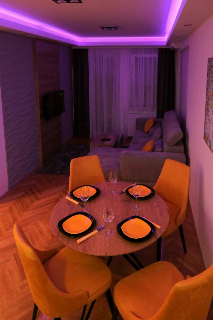Jacuzzi Oasis Apartment Novi Sad Extérieur photo